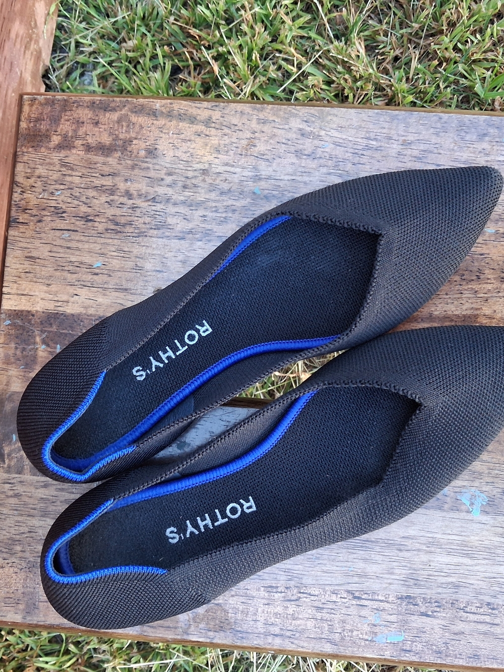 Rothy's Black "the Point" Knit Flats with Blue Trim
